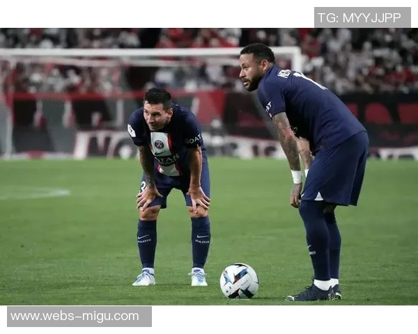 富尔茨在对阵老鹰的比赛中展现出惊人实力引发球迷热议